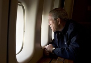 Bush viewing the Gulf Coast from the air, 8.31.05