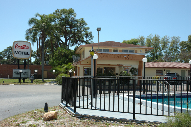 cadillac-motel