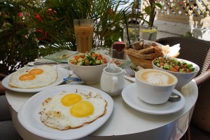 7 breakfasts series; Or Hiltch