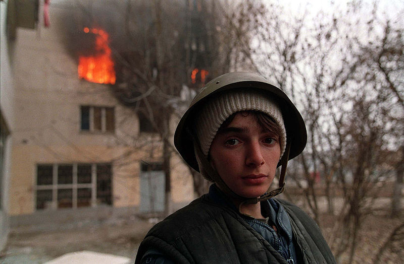800px-evstafiev-chechnya-boy-house-burns
